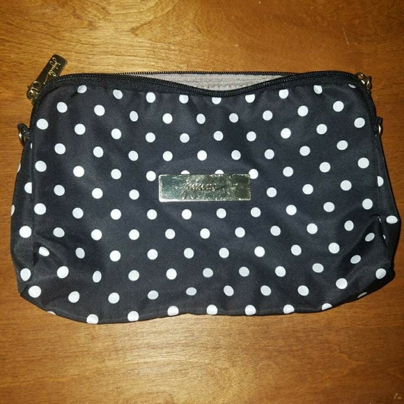 JuJuBe Handbags - JuJuBe cosmetic bag dots